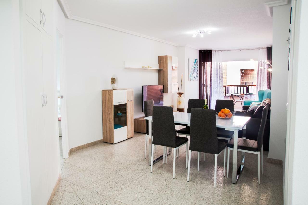 Holiday Royal Suite Concordia Torrevieja Kültér fotó