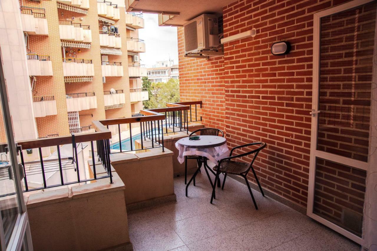 Holiday Royal Suite Concordia Torrevieja Kültér fotó